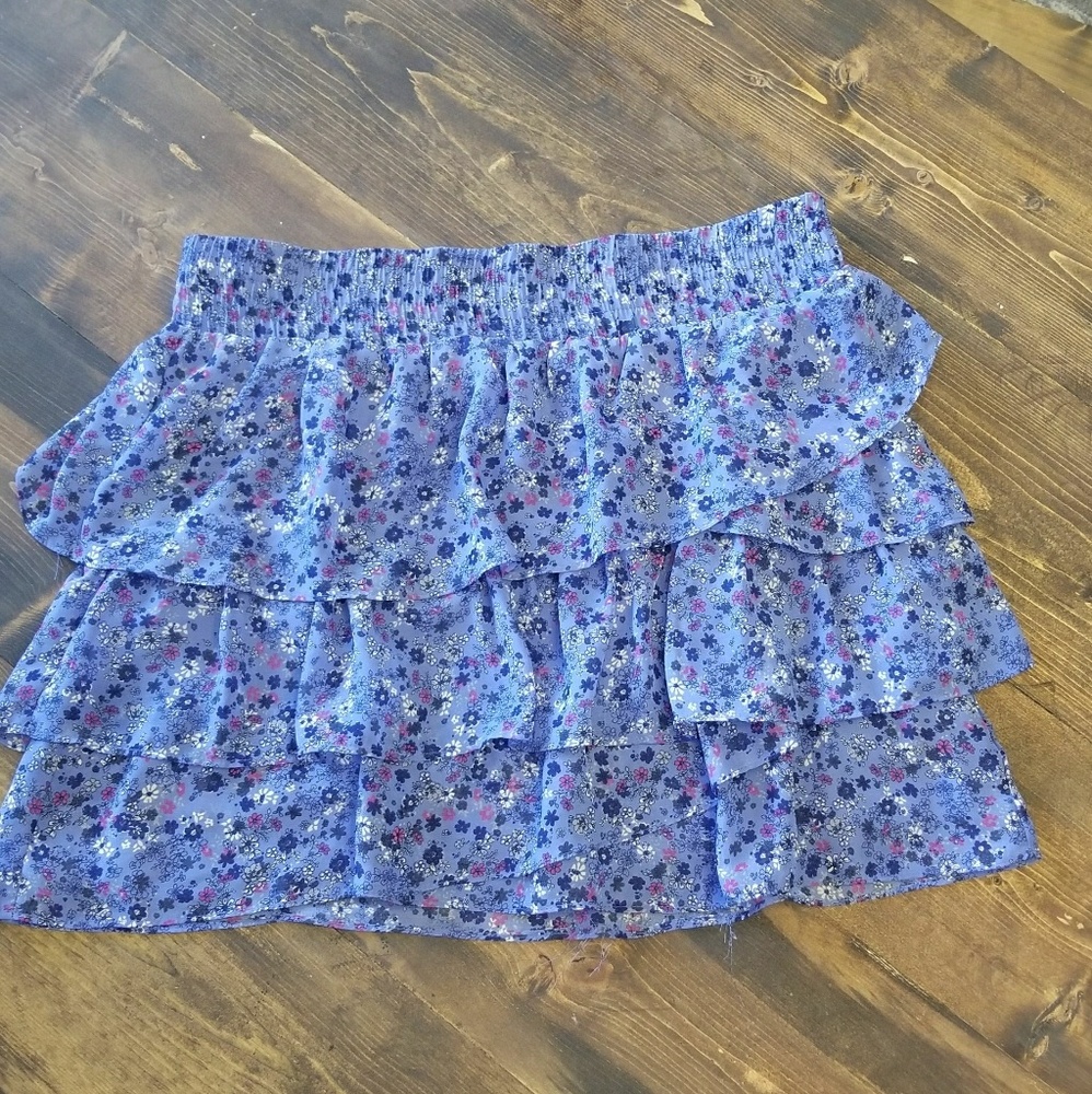 Gap riffle skirt size large